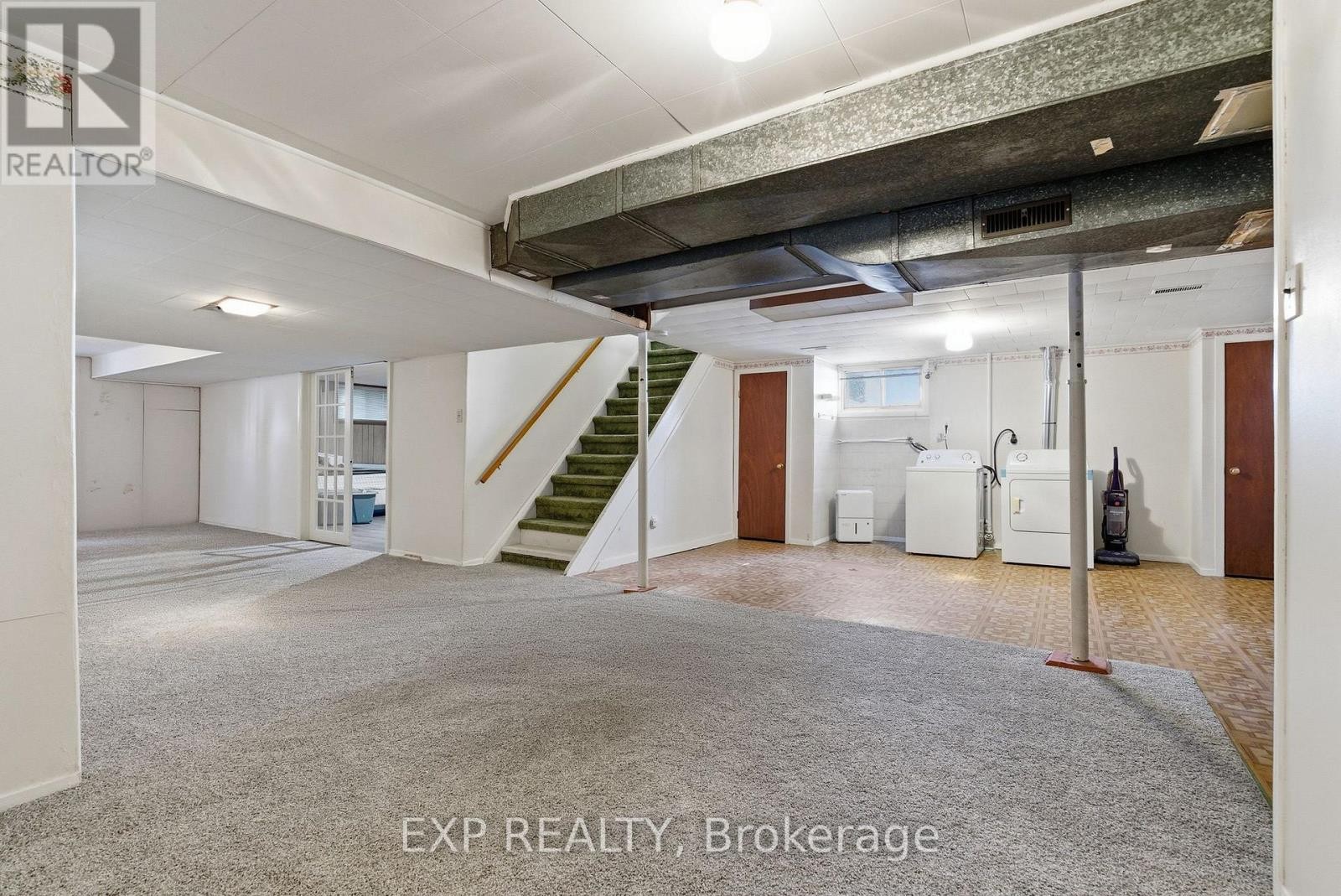 












2243 MIRAMICHI STREET

,
Ottawa,




Ontario
K2C0Z1

