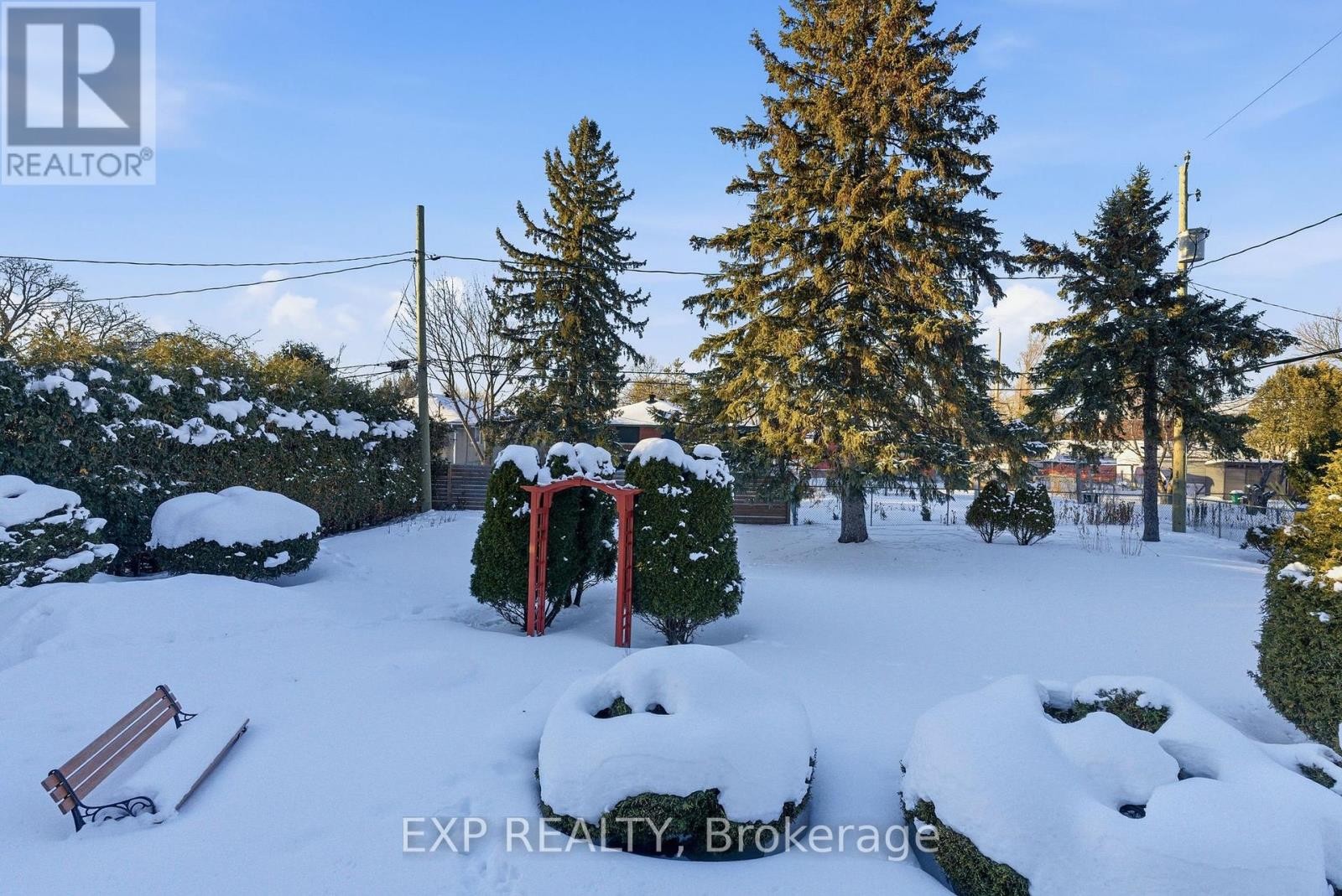 












2243 MIRAMICHI STREET

,
Ottawa,




Ontario
K2C0Z1

