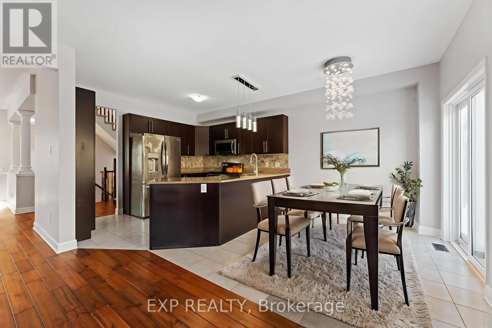 












413 TILLSONBURG STREET

,
Ottawa,




Ontario
K2T0C3

