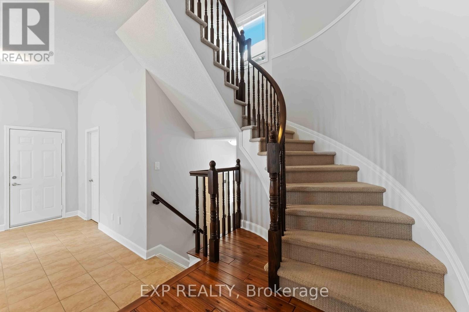 












413 TILLSONBURG STREET

,
Ottawa,




Ontario
K2T0C3

