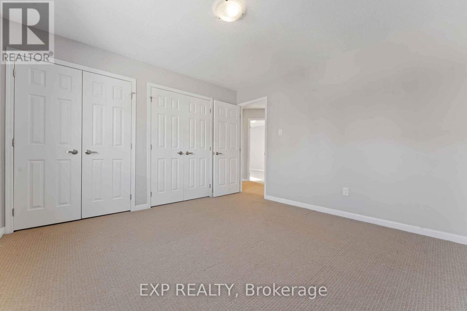 












413 TILLSONBURG STREET

,
Ottawa,




Ontario
K2T0C3

