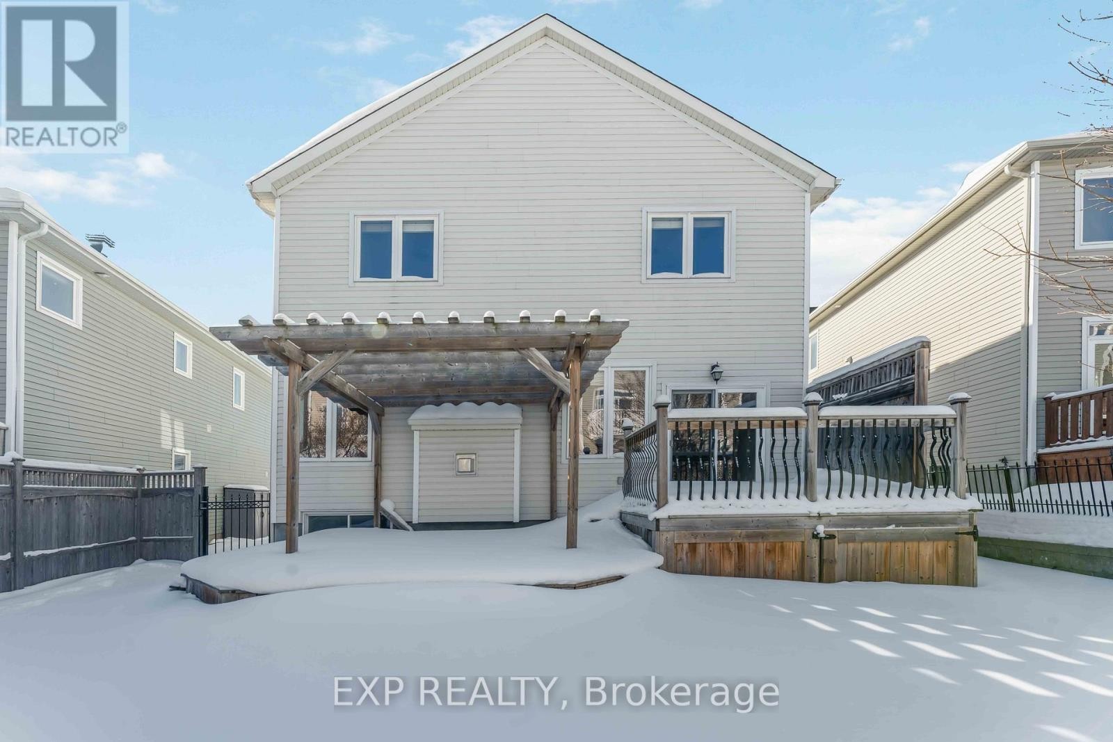 












413 TILLSONBURG STREET

,
Ottawa,




Ontario
K2T0C3

