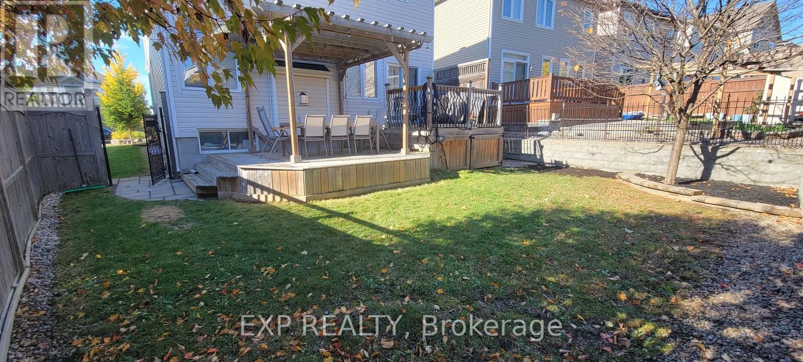 












413 TILLSONBURG STREET

,
Ottawa,




Ontario
K2T0C3

