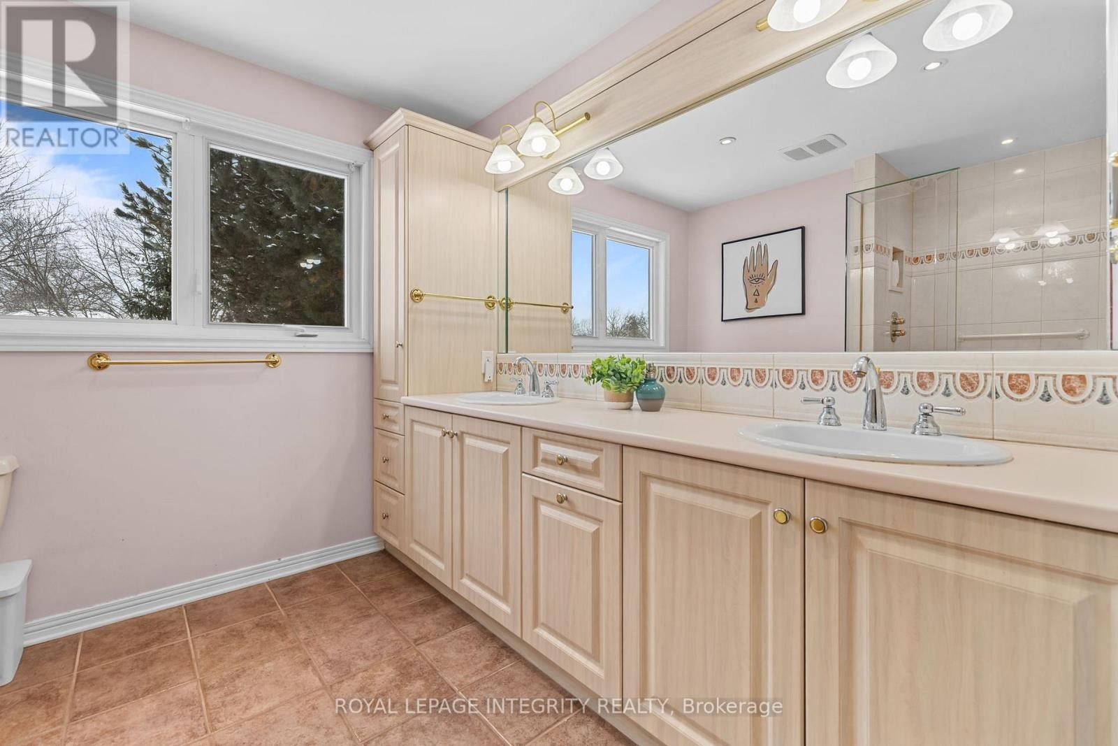 












830 ACADIAN GARDENS

,
Ottawa,




Ontario
K1C2V6

