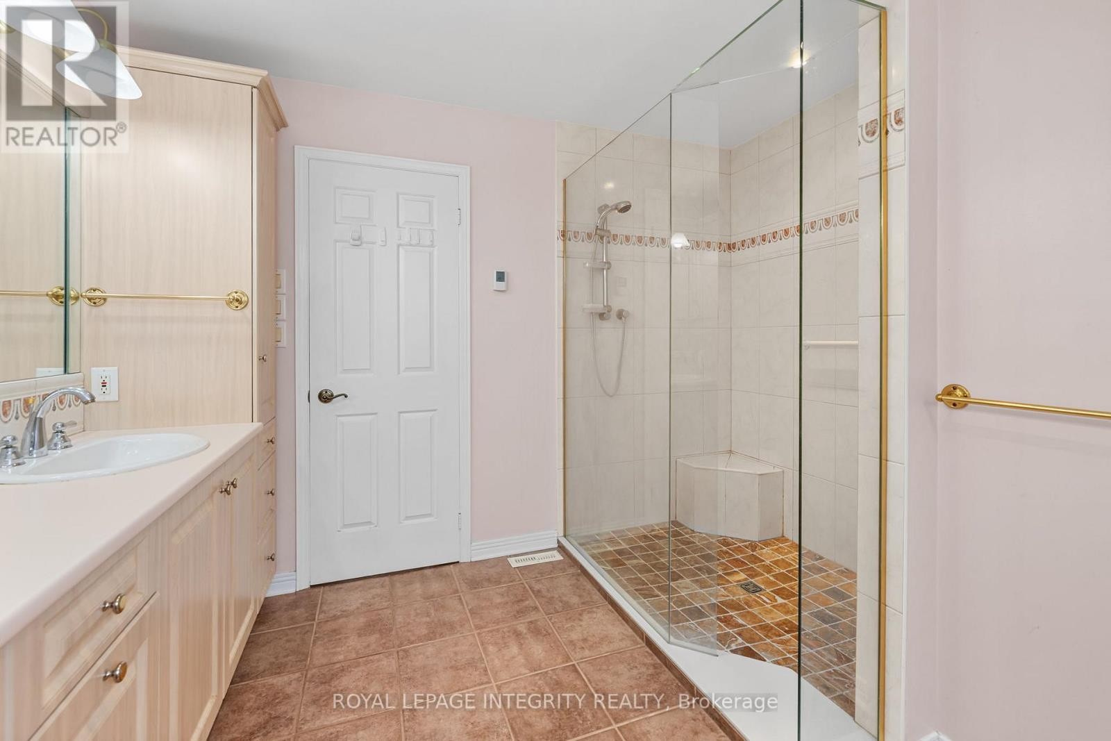 












830 ACADIAN GARDENS

,
Ottawa,




Ontario
K1C2V6

