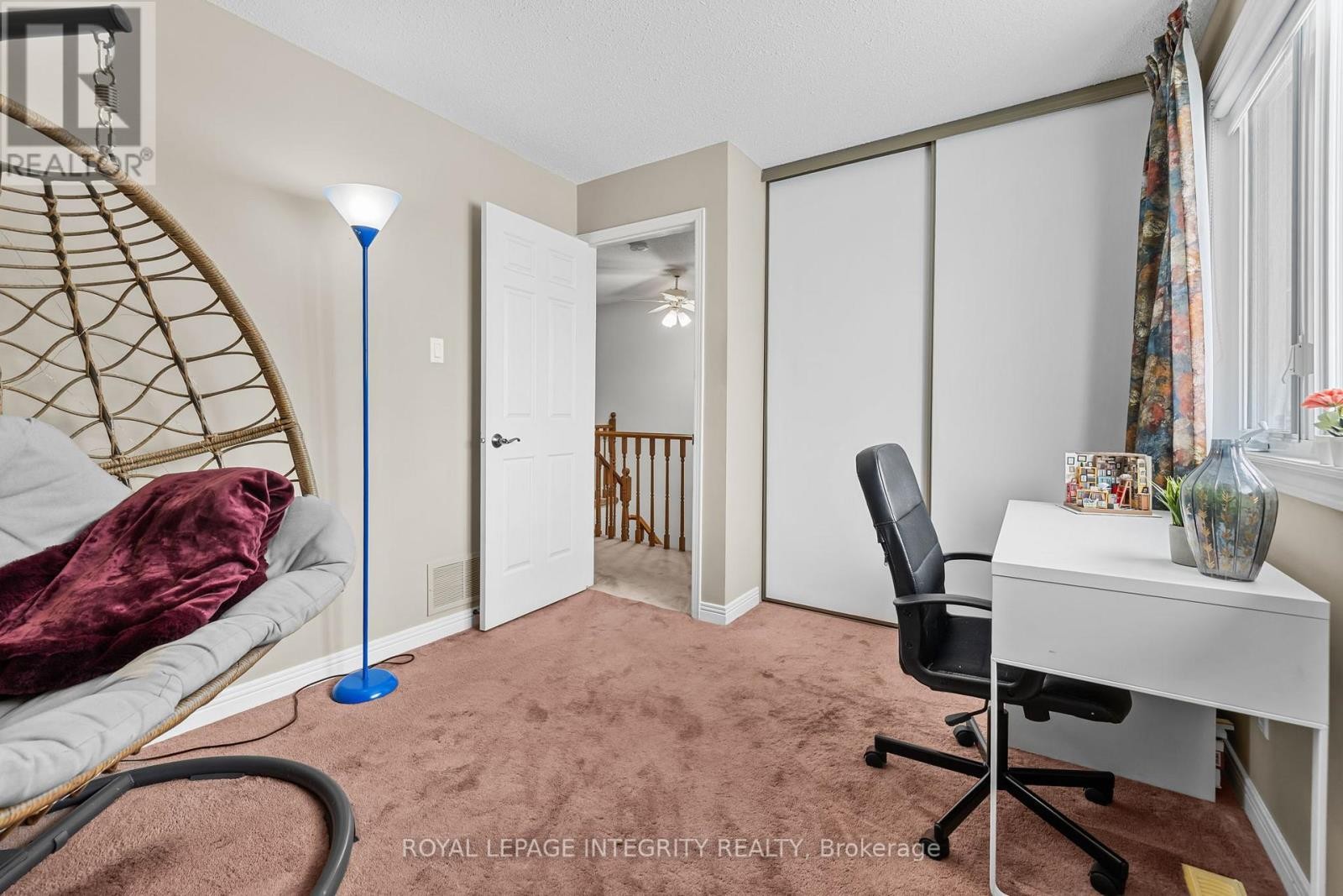 












830 ACADIAN GARDENS

,
Ottawa,




Ontario
K1C2V6

