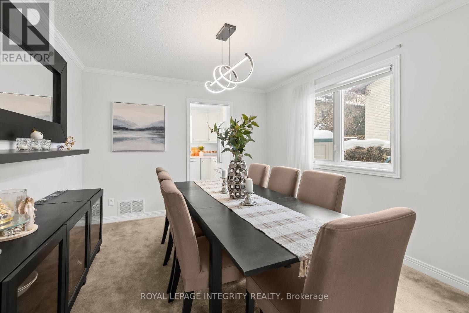 












830 ACADIAN GARDENS

,
Ottawa,




Ontario
K1C2V6

