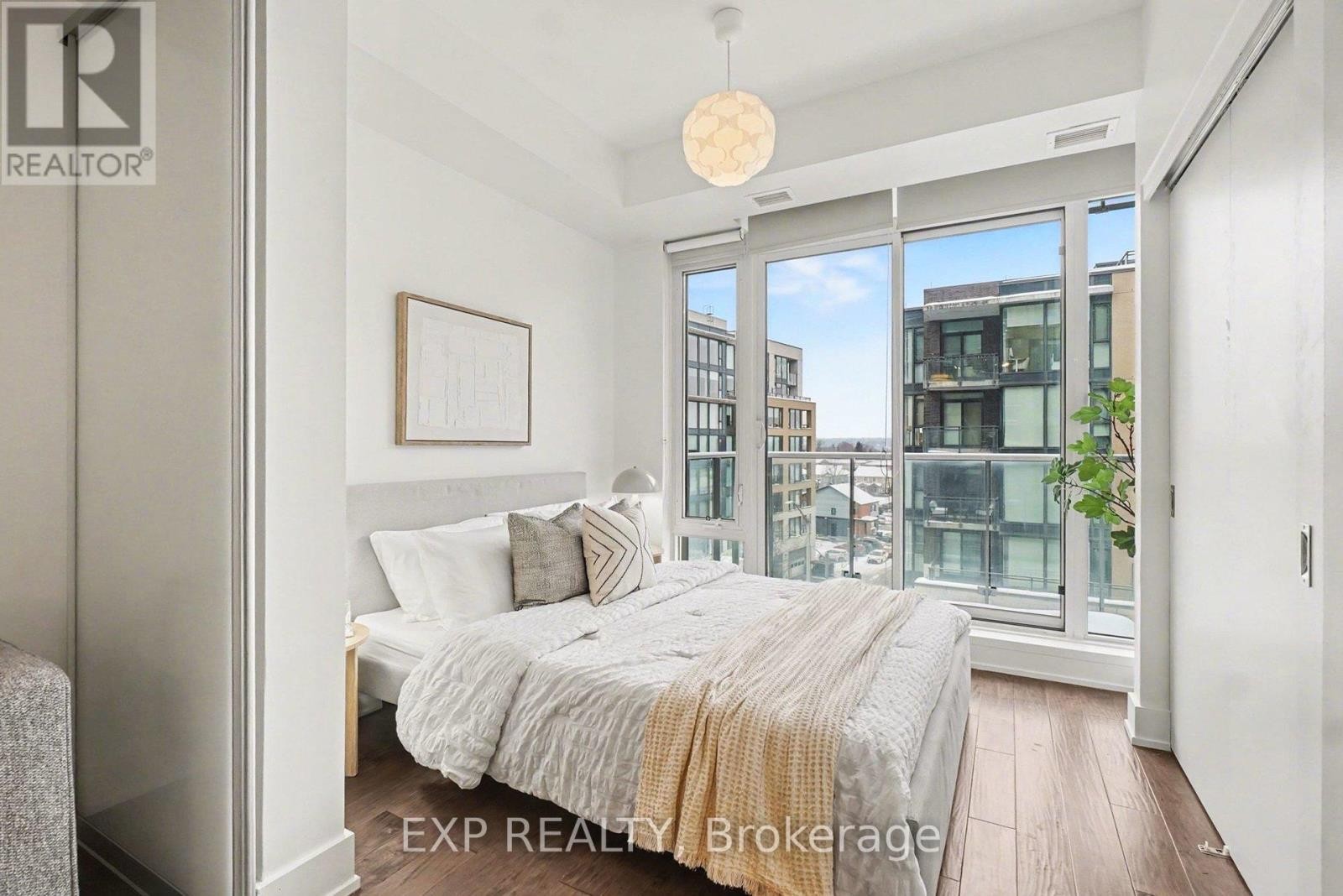 












410 - 108 RICHMOND ROAD

,
Ottawa,




Ontario
K1Z0B3

