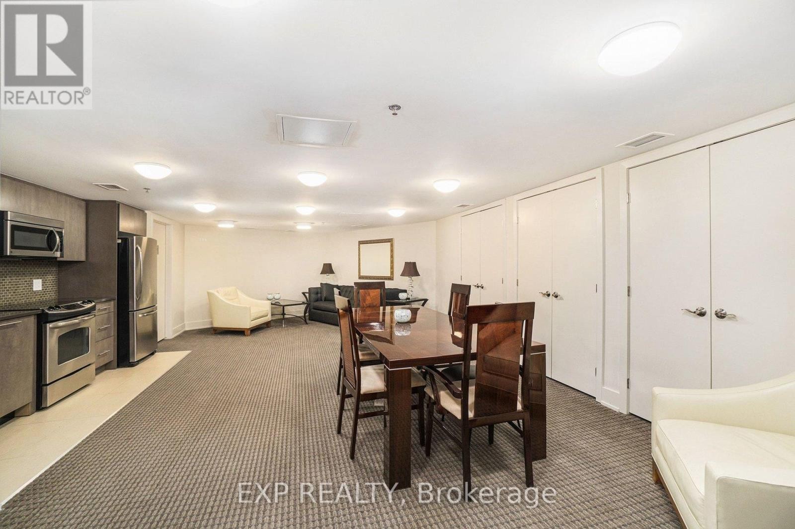 












410 - 108 RICHMOND ROAD

,
Ottawa,




Ontario
K1Z0B3

