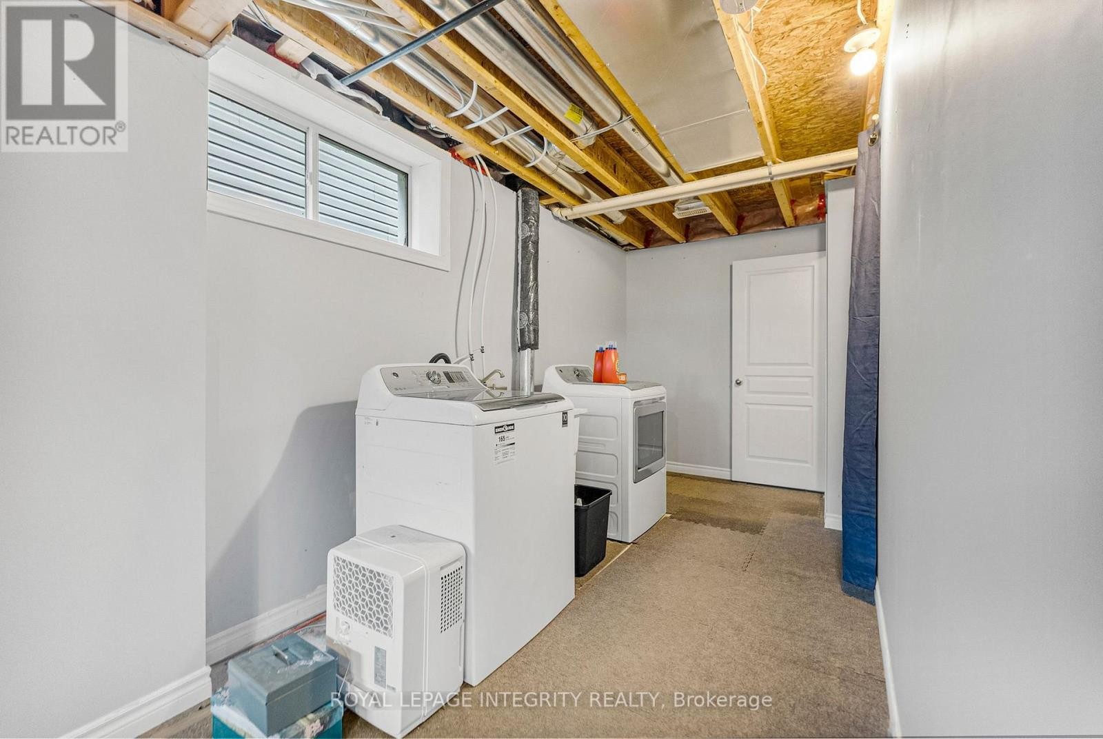 












53 WILLOWSHORE WAY

,
Carleton Place,




Ontario
K7C0B1

