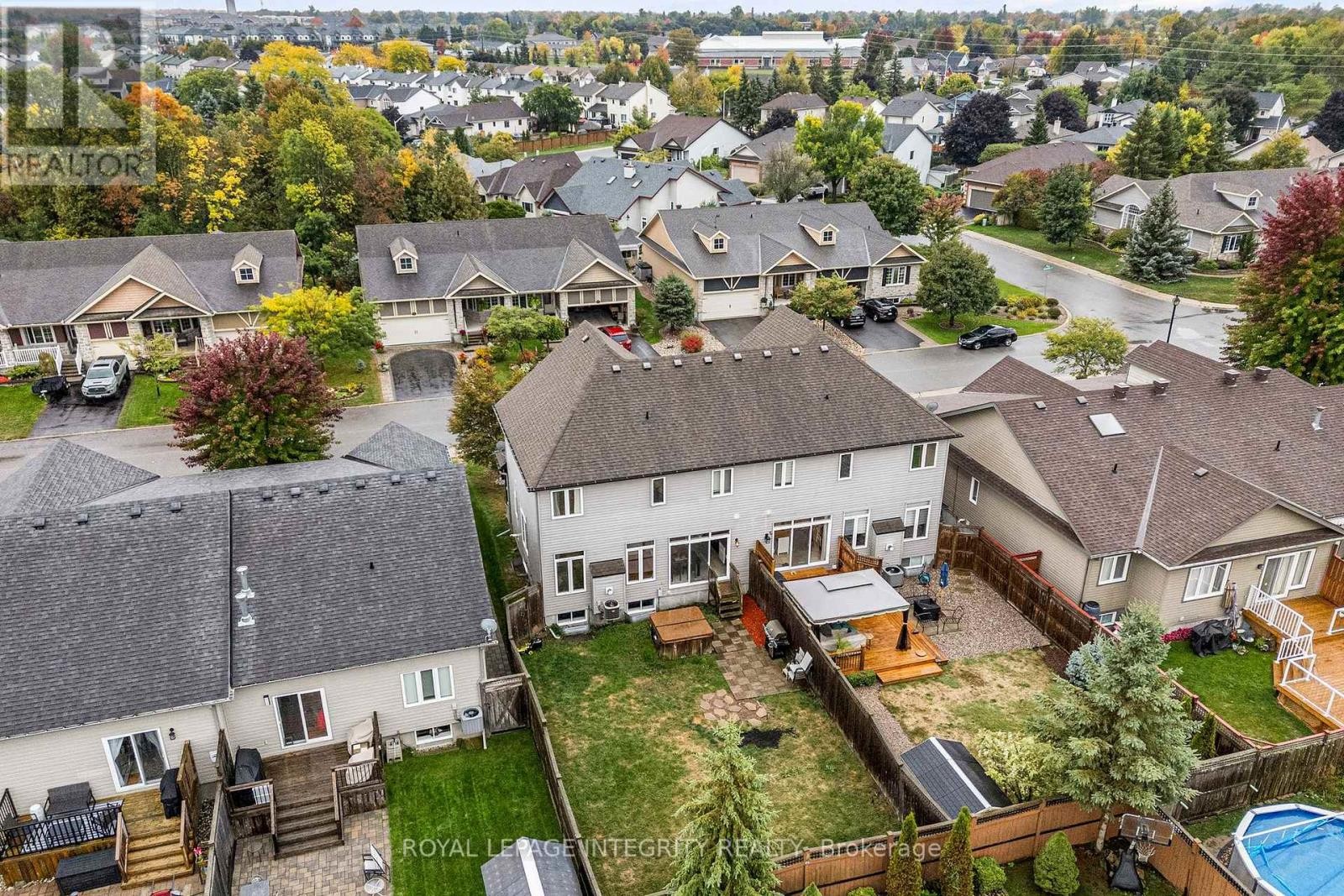 












53 WILLOWSHORE WAY

,
Carleton Place,




Ontario
K7C0B1

