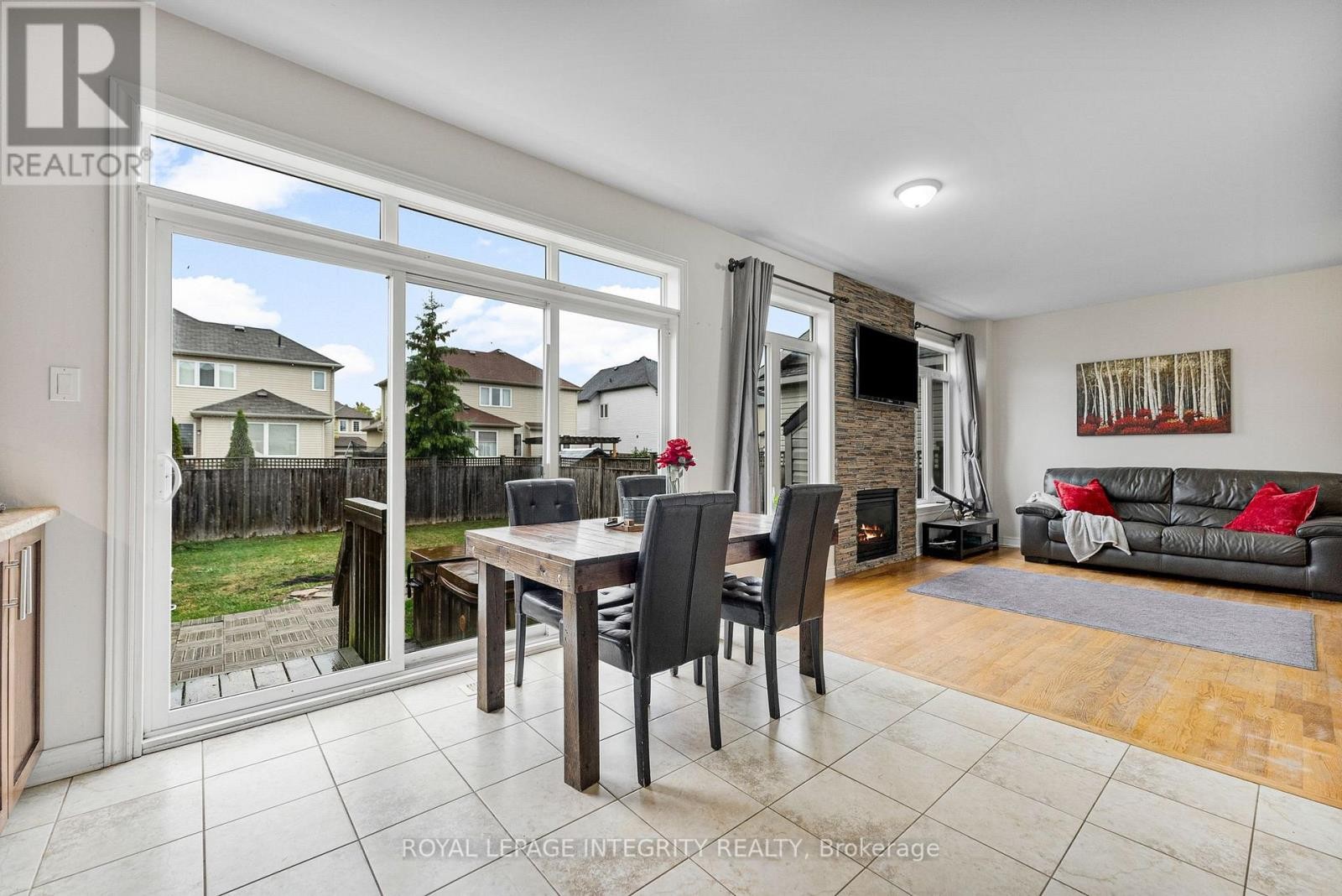 












53 WILLOWSHORE WAY

,
Carleton Place,




Ontario
K7C0B1

