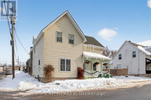 Welcome to 35 Mary Street.