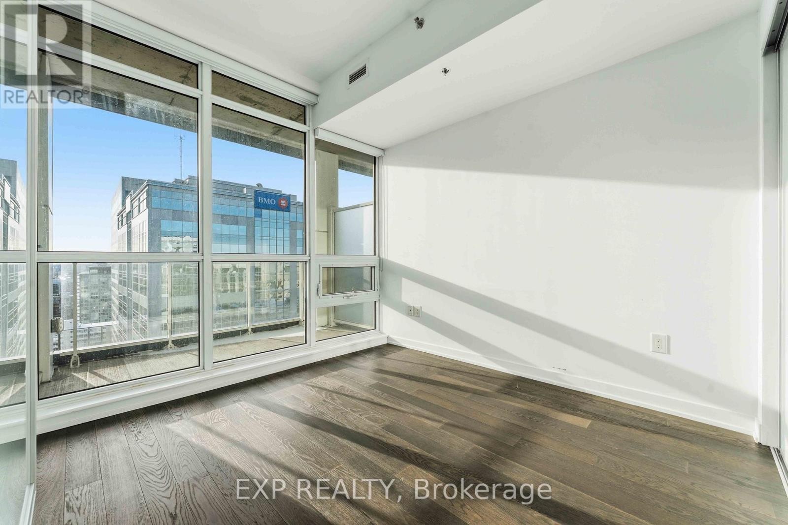 












2102 - 199 SLATER STREET

,
Ottawa,




Ontario
K1P0C8

