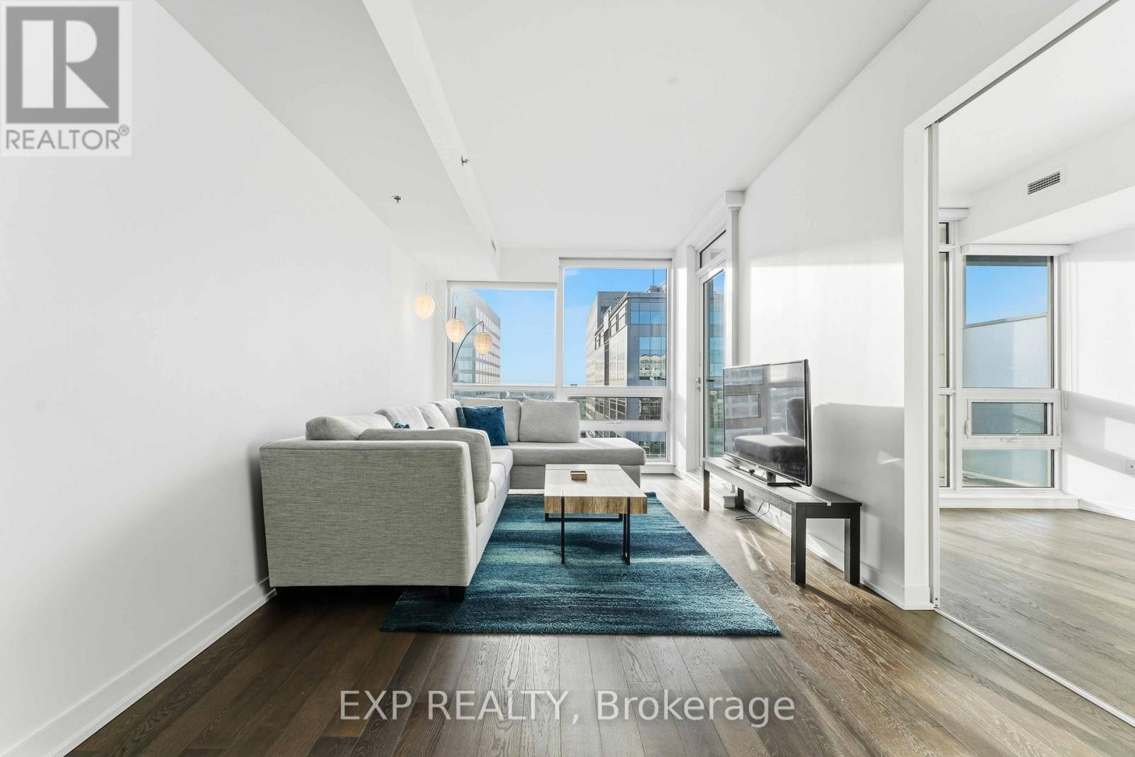 












2102 - 199 SLATER STREET

,
Ottawa,




Ontario
K1P0C8

