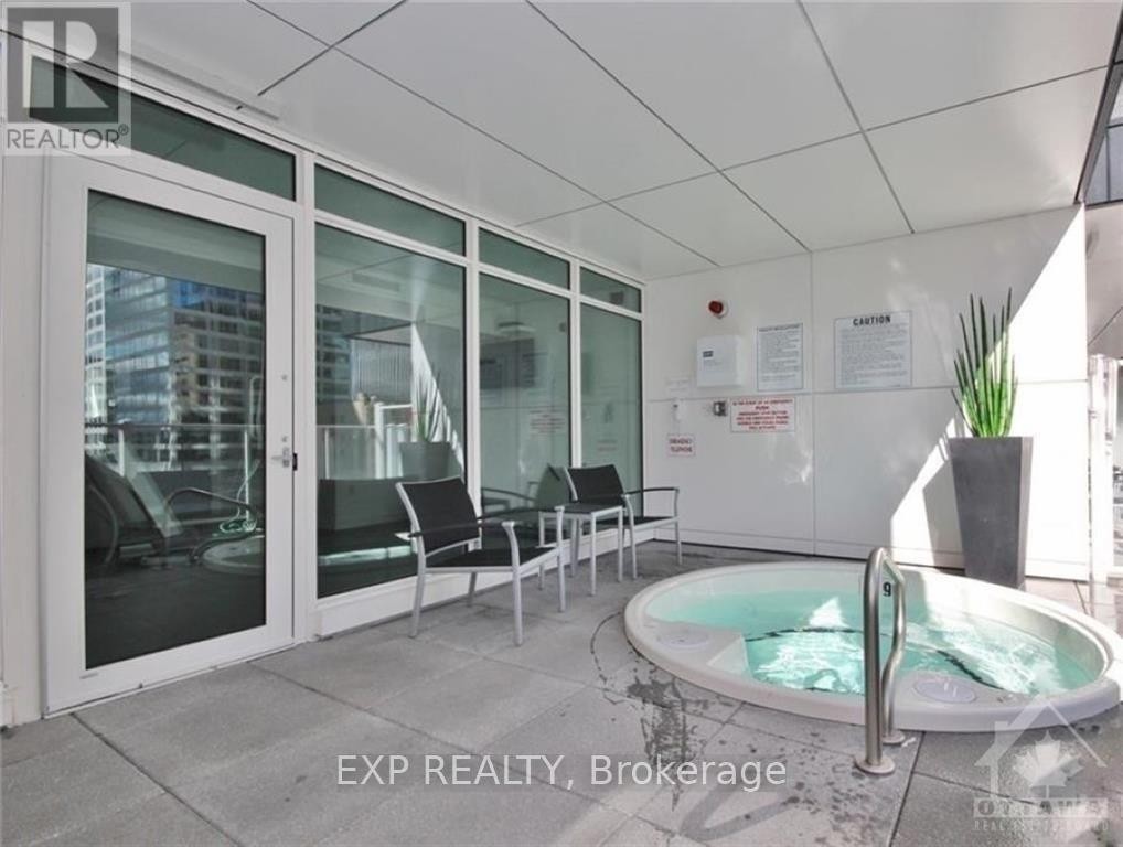 












2102 - 199 SLATER STREET

,
Ottawa,




Ontario
K1P0C8

