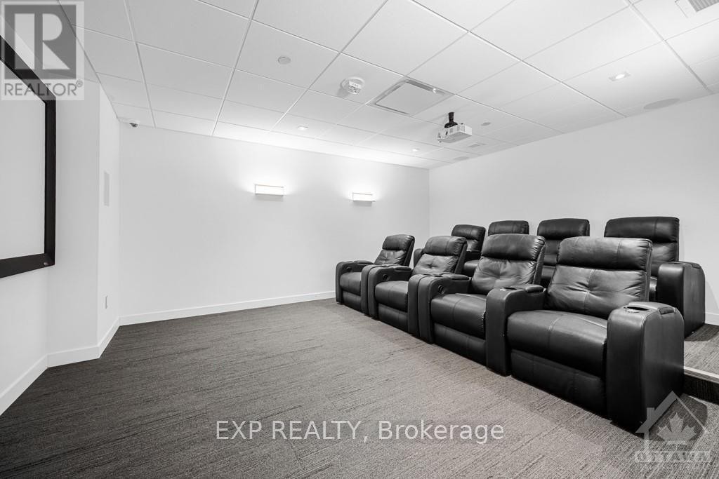 












2102 - 199 SLATER STREET

,
Ottawa,




Ontario
K1P0C8

