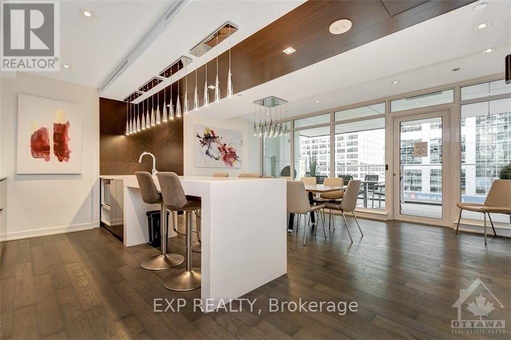 












2102 - 199 SLATER STREET

,
Ottawa,




Ontario
K1P0C8

