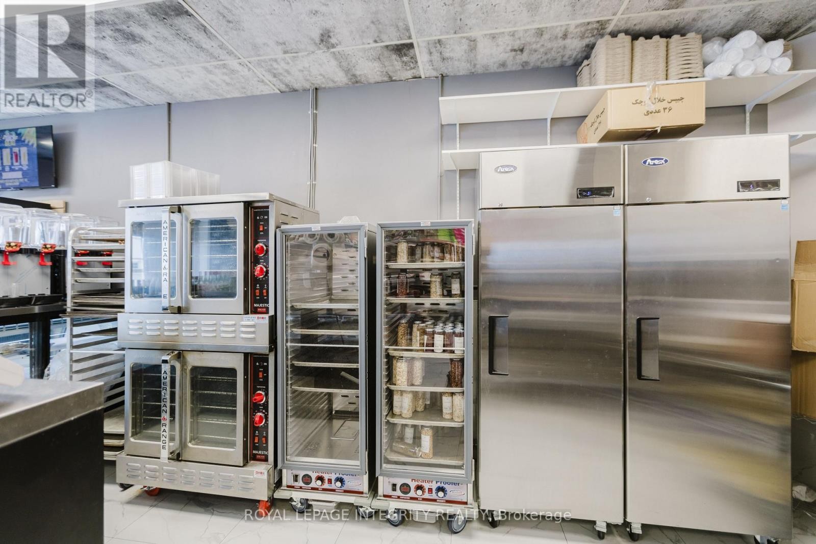 












11 - 1950 MERIVALE ROAD

,
Ottawa,




Ontario
K2G5T5

