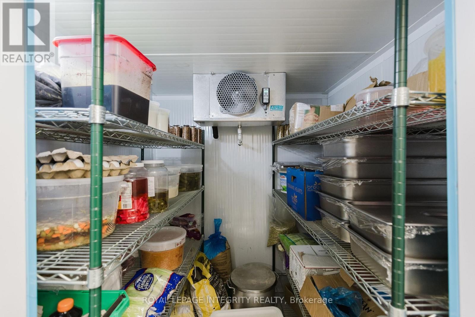 












11 - 1950 MERIVALE ROAD

,
Ottawa,




Ontario
K2G5T5

