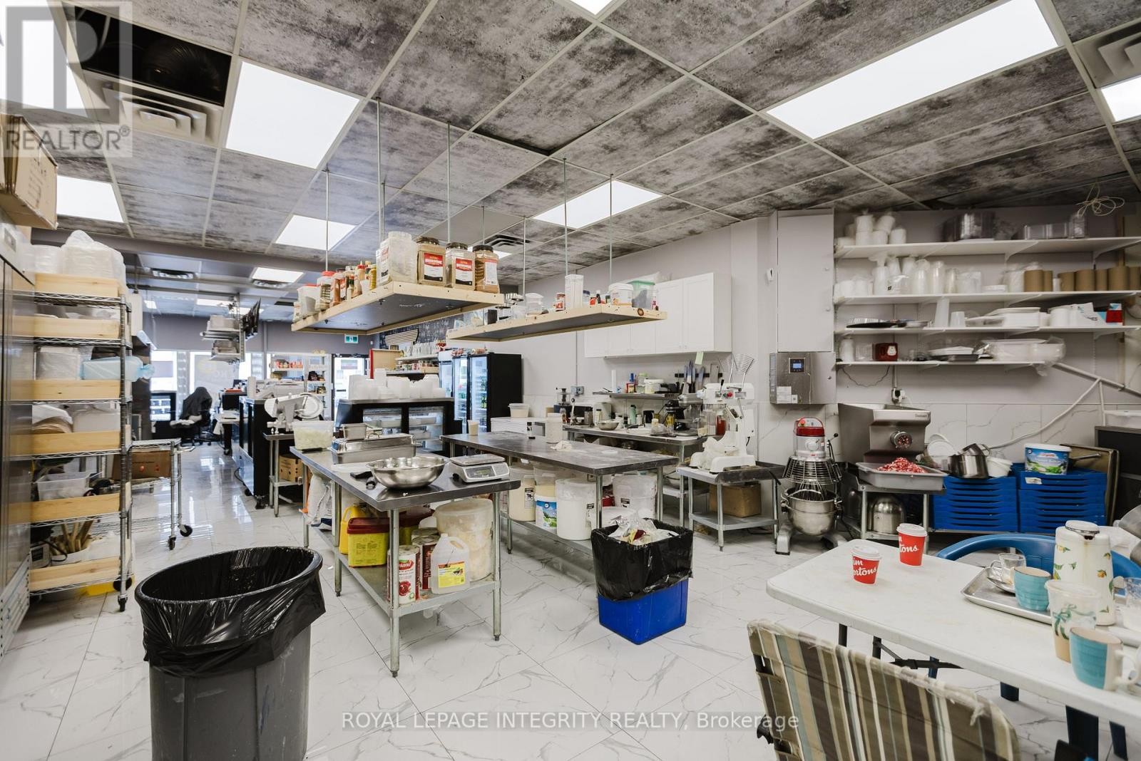 












11 - 1950 MERIVALE ROAD

,
Ottawa,




Ontario
K2G5T5

