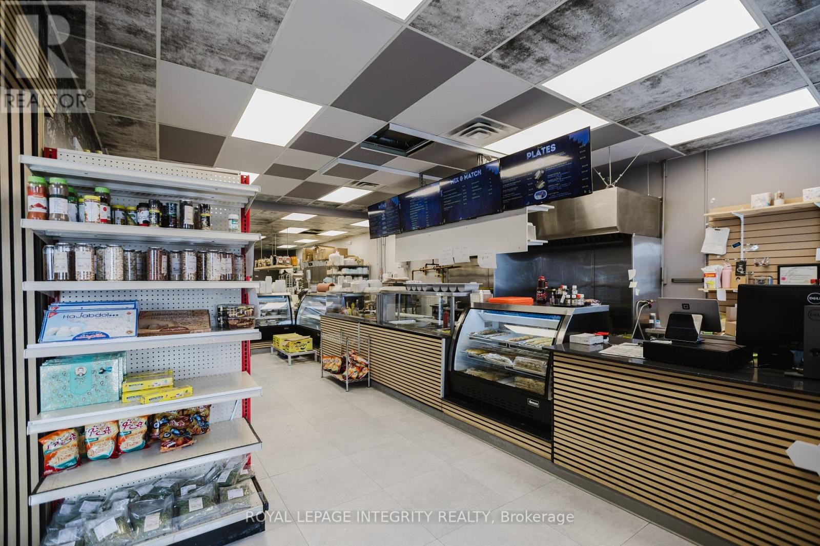 












11 - 1950 MERIVALE ROAD

,
Ottawa,




Ontario
K2G5T5

