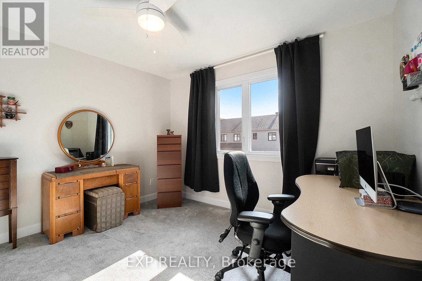 












704 AZURE STREET

,
Russell,




Ontario
K4R1E5

