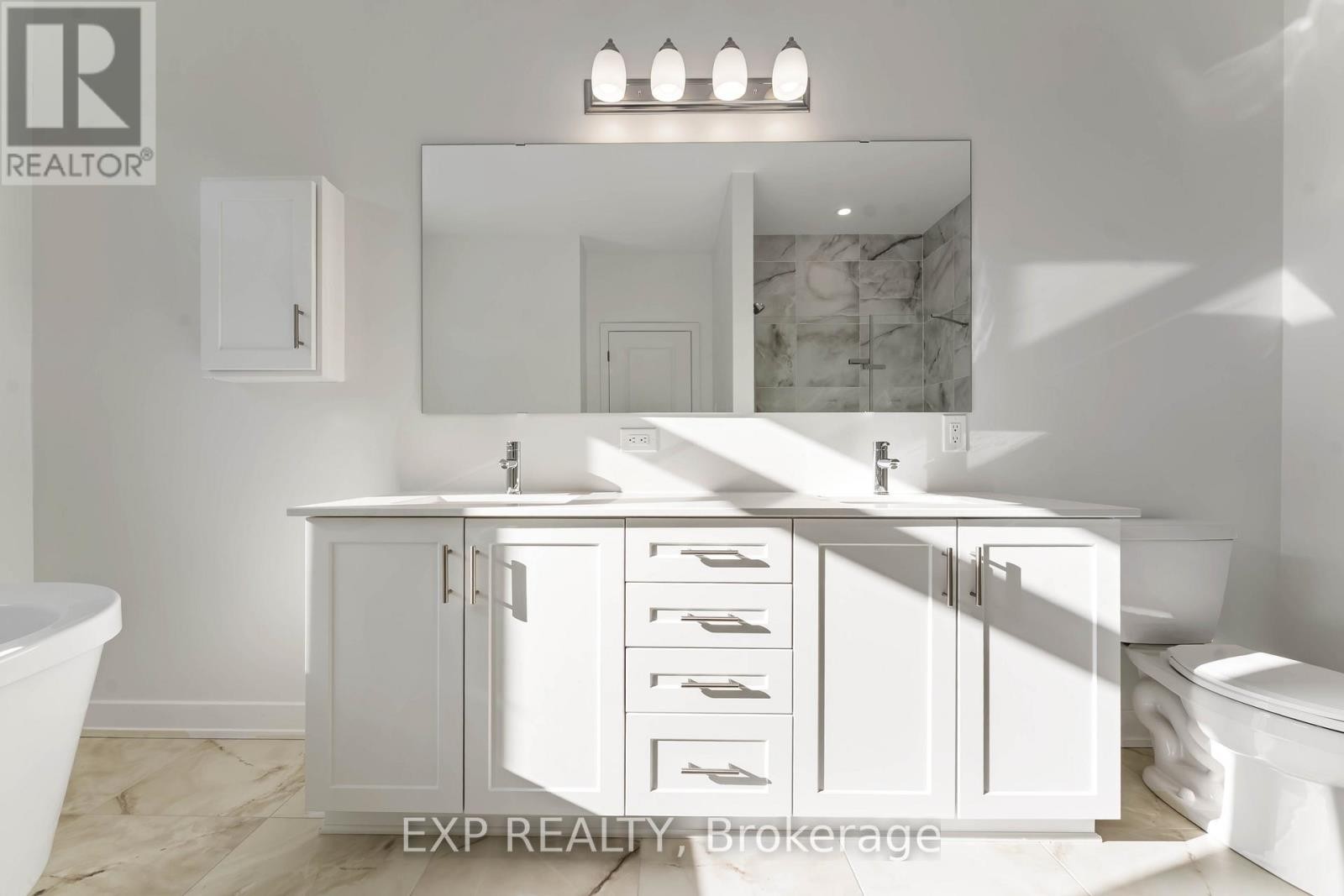 












1752 ROTTERDAM CIRCLE

,
Ottawa,




Ontario
K2W1A5

