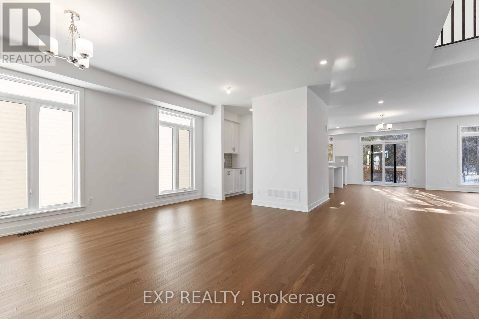 












1752 ROTTERDAM CIRCLE

,
Ottawa,




Ontario
K2W1A5

