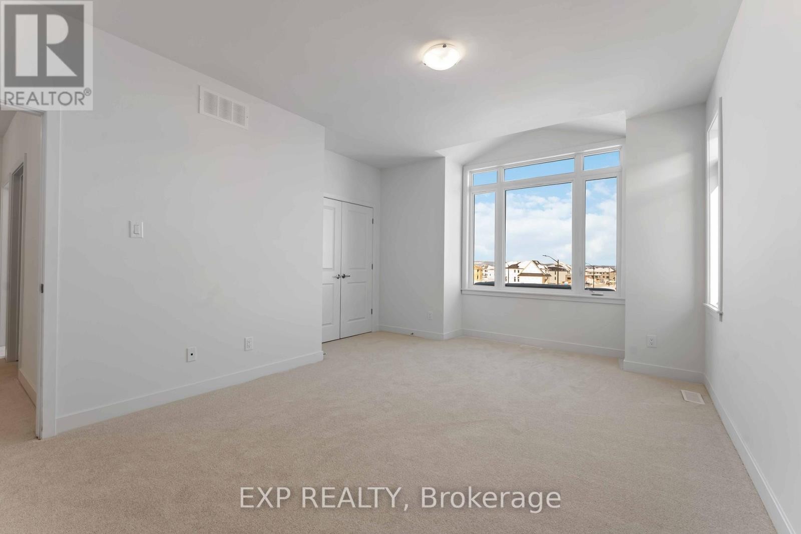 












1752 ROTTERDAM CIRCLE

,
Ottawa,




Ontario
K2W1A5

