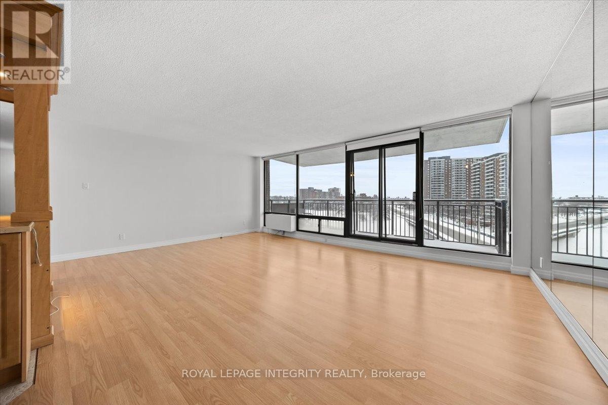 












703 - 1190 RICHMOND ROAD

,
Ottawa,




Ontario
K2B8J3

