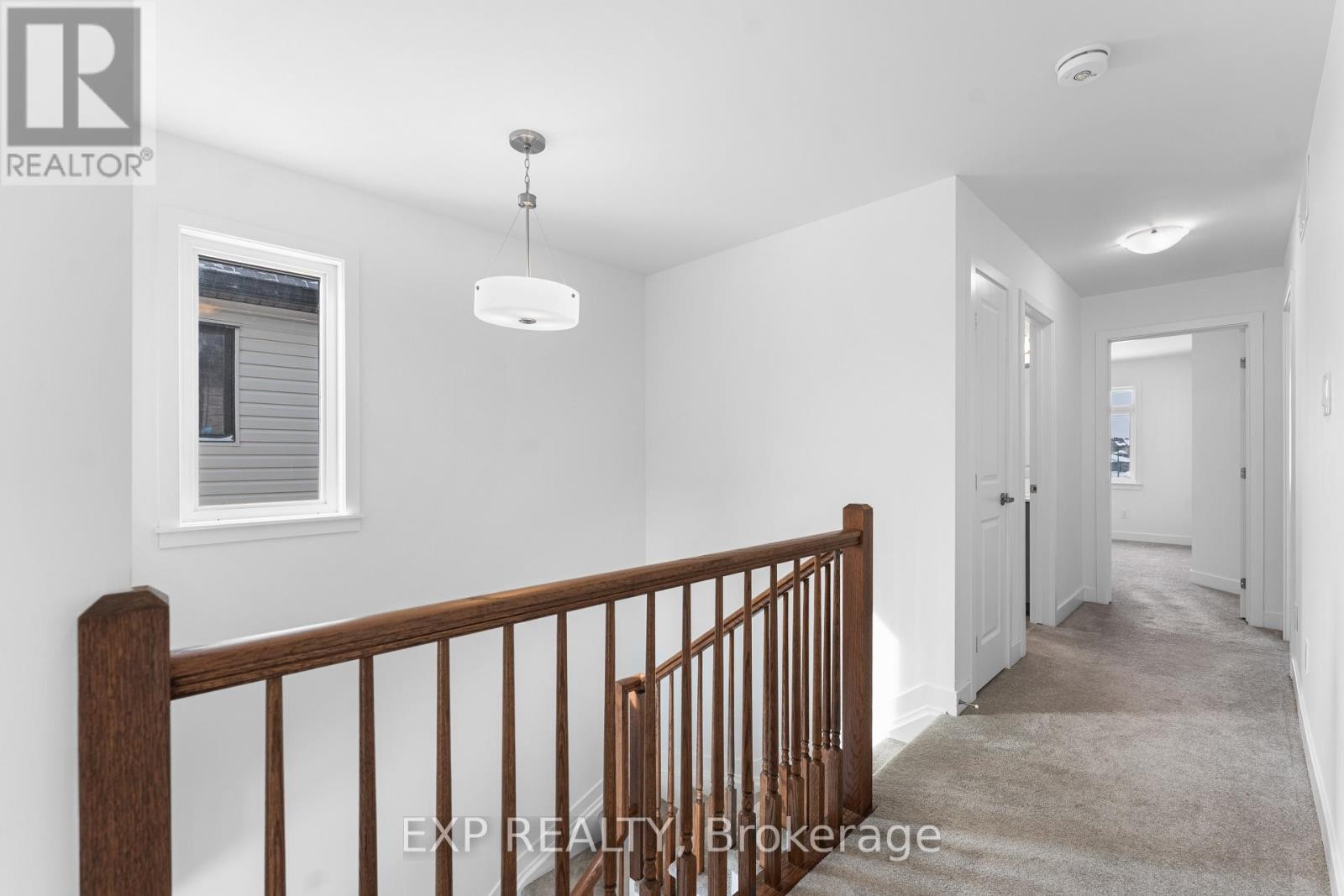 












27 MOOSONEE CRESCENT

,
Ottawa,




Ontario
K4M0L9

