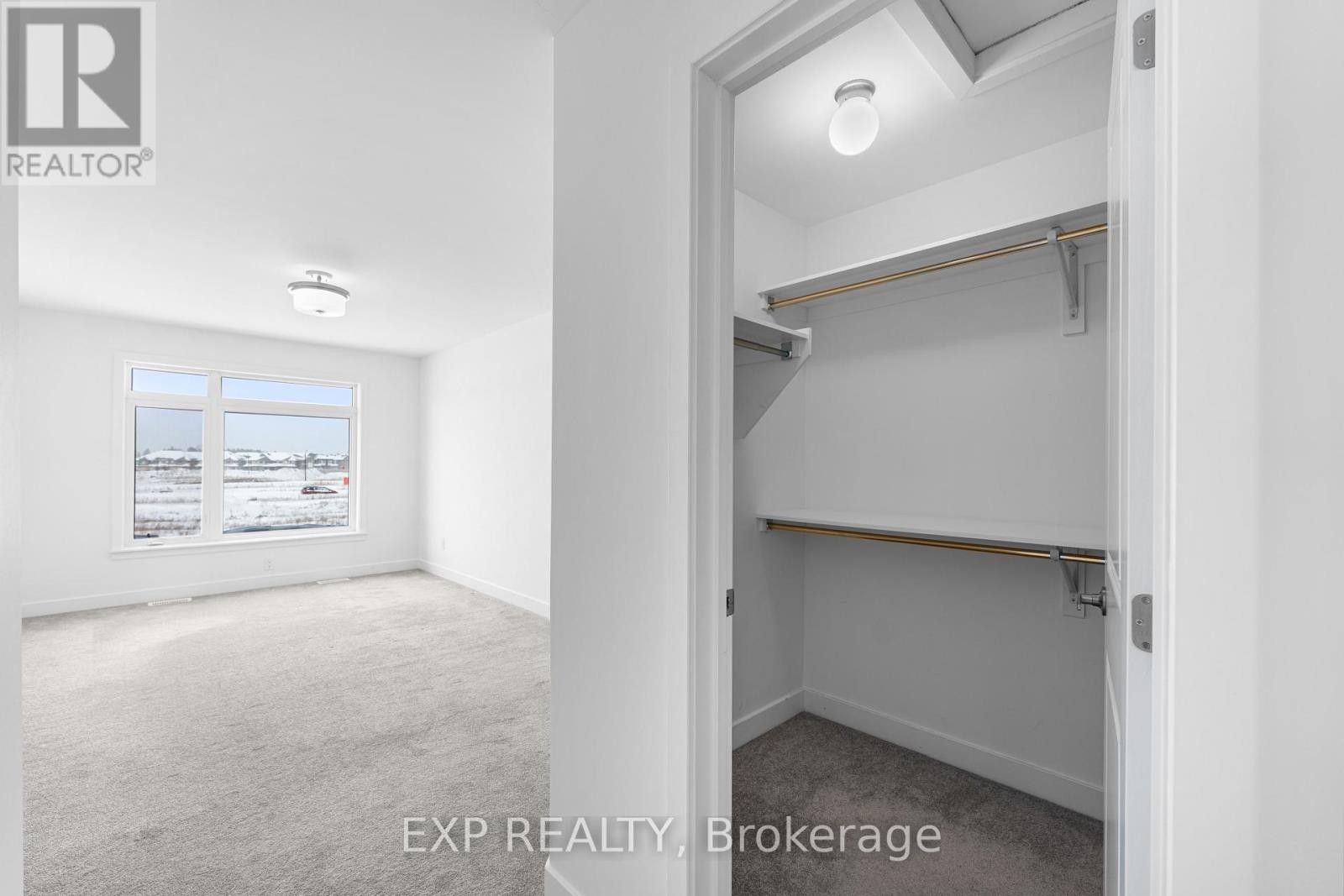 












27 MOOSONEE CRESCENT

,
Ottawa,




Ontario
K4M0L9

