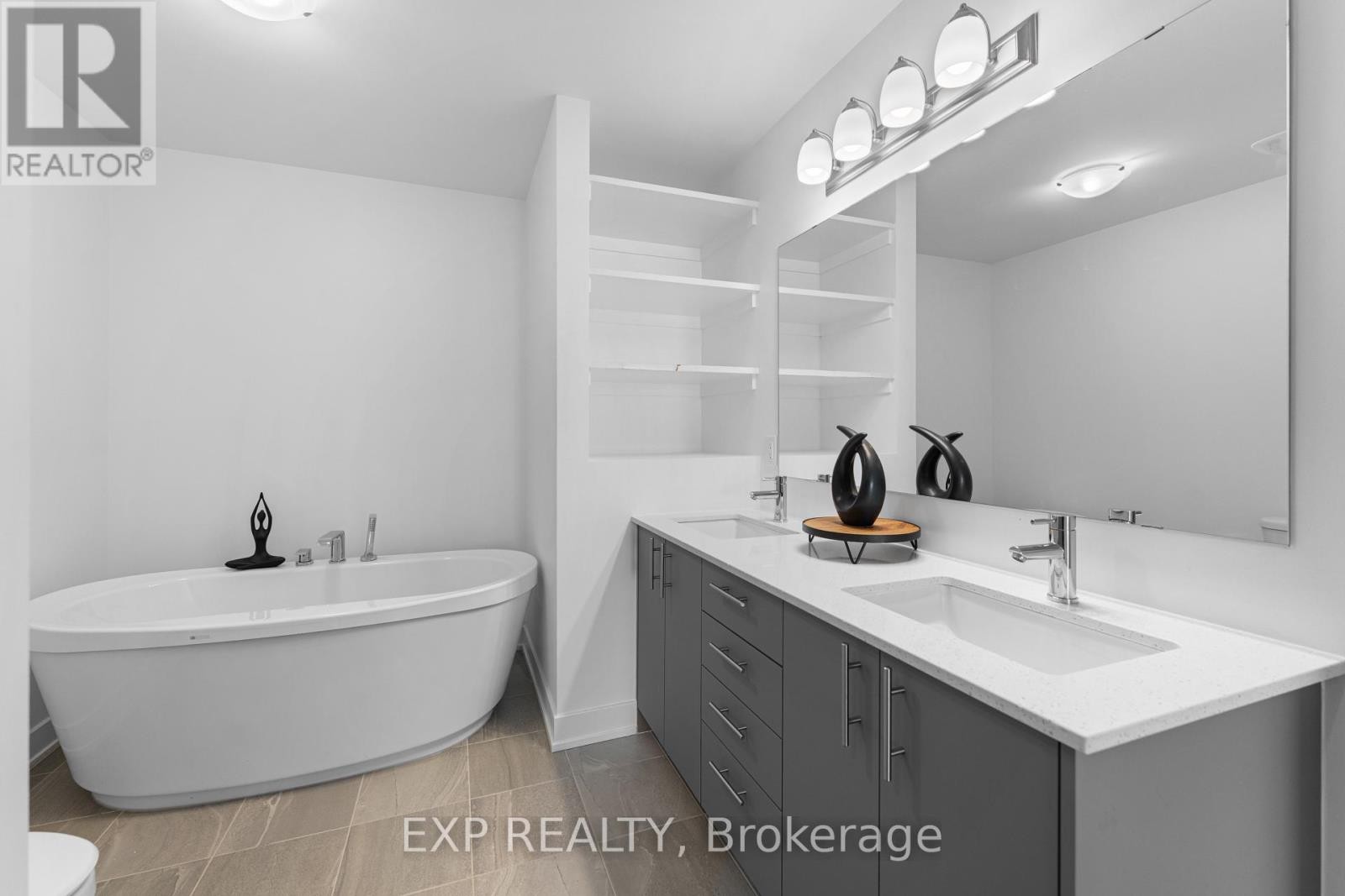 












27 MOOSONEE CRESCENT

,
Ottawa,




Ontario
K4M0L9

