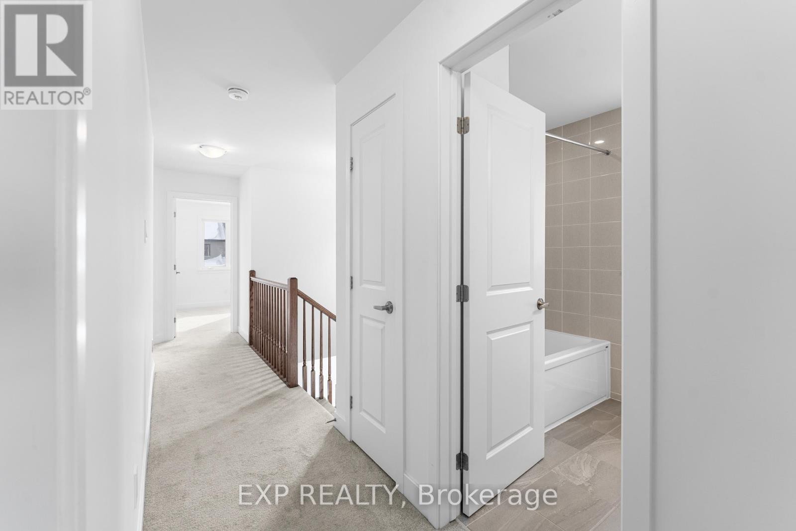 












27 MOOSONEE CRESCENT

,
Ottawa,




Ontario
K4M0L9

