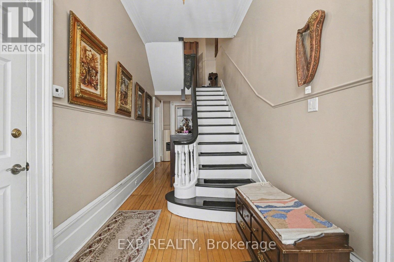 












149 DALY AVENUE

,
Ottawa,




Ontario
K1N6E8

