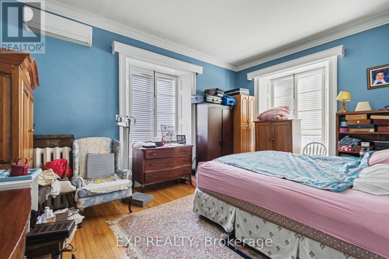 












149 DALY AVENUE

,
Ottawa,




Ontario
K1N6E8

