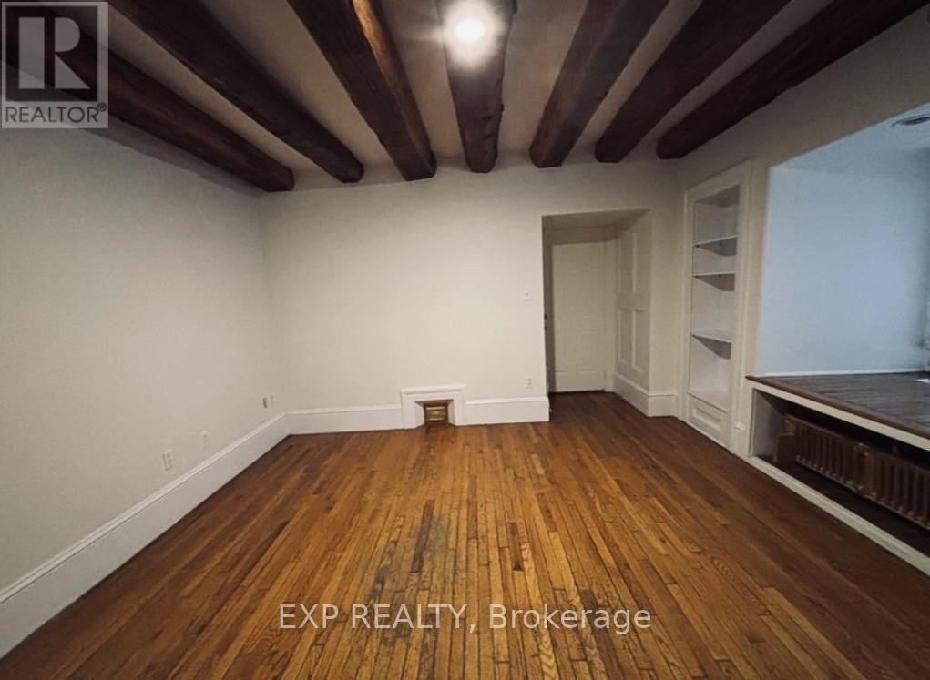 












149 DALY AVENUE

,
Ottawa,




Ontario
K1N6E8

