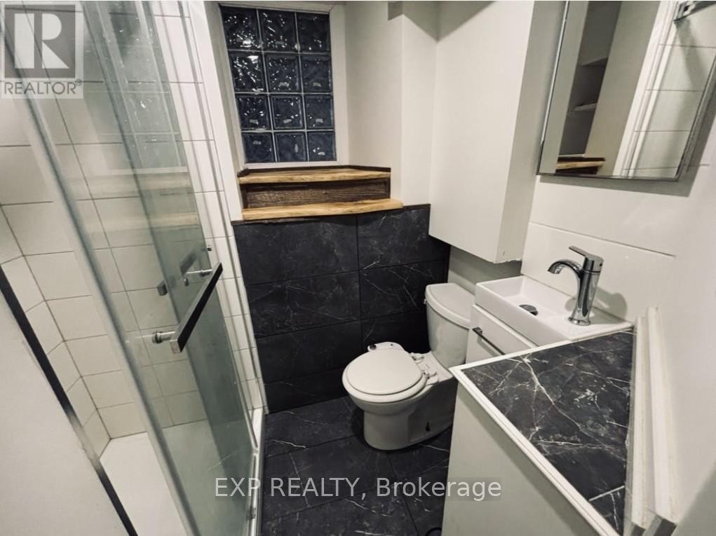 












149 DALY AVENUE

,
Ottawa,




Ontario
K1N6E8

