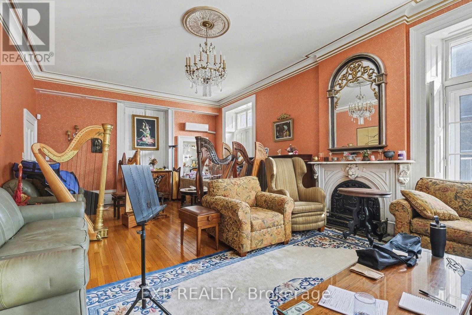 












149 DALY AVENUE

,
Ottawa,




Ontario
K1N6E8

