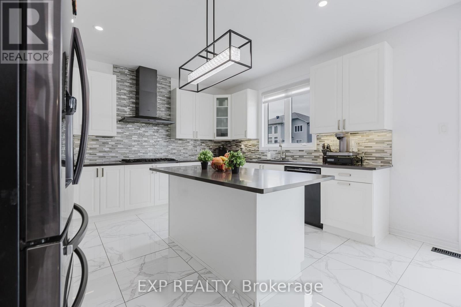 












504 ALBERT BOYD PRIVATE

,
Ottawa,




Ontario
K0A1L0

