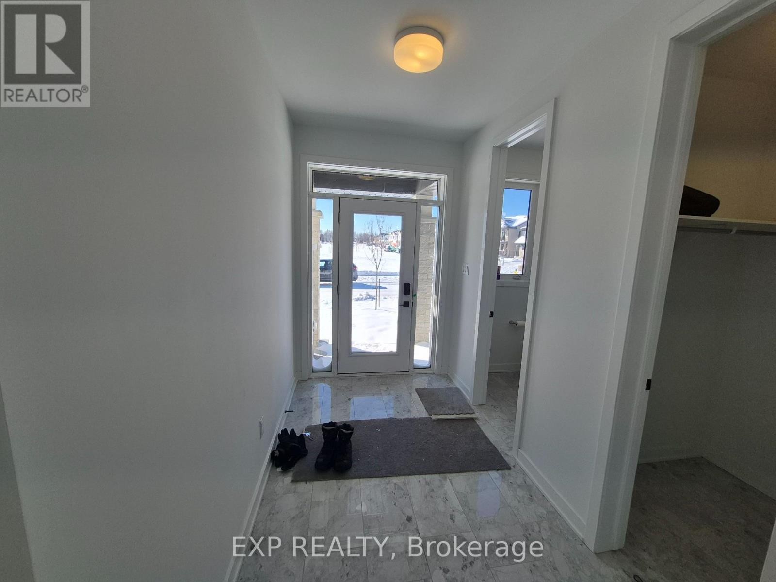 












805 PEARLY EVERLASTING CRESCENT

,
Ottawa,




Ontario
K0A2Z0

