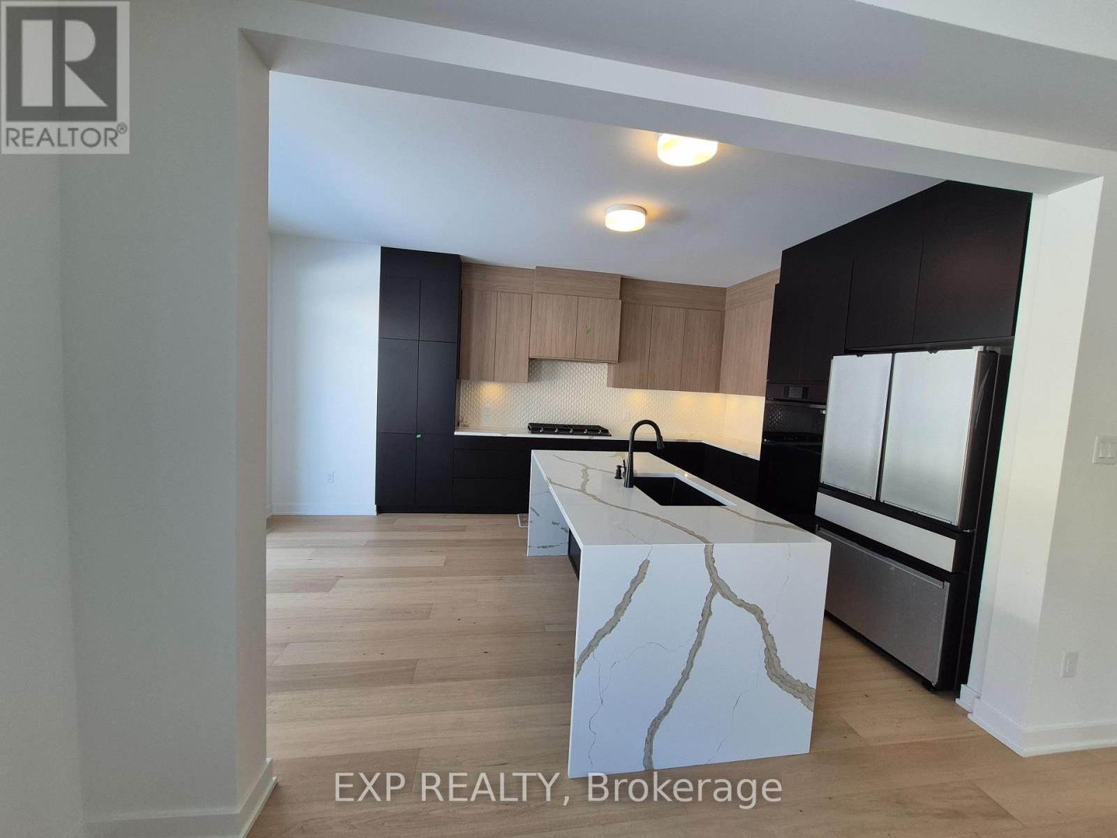 












805 PEARLY EVERLASTING CRESCENT

,
Ottawa,




Ontario
K0A2Z0

