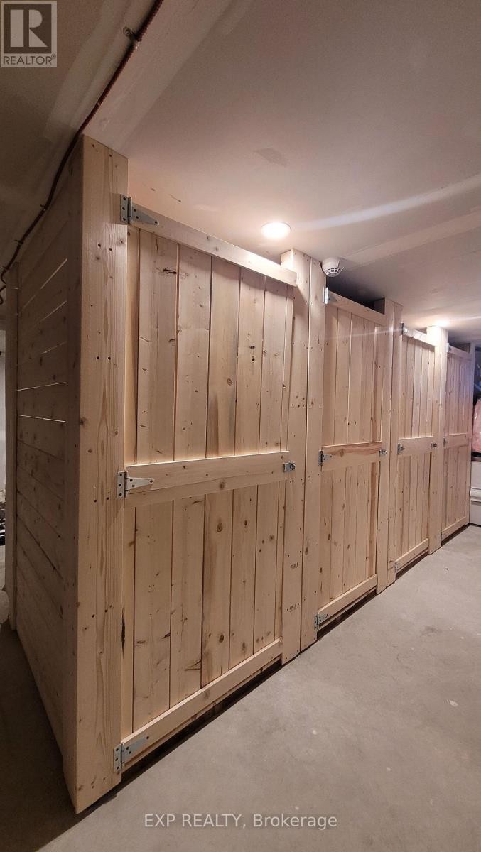 












101 - 157-159 JAMES STREET

,
Ottawa,




Ontario
K1R5M4

