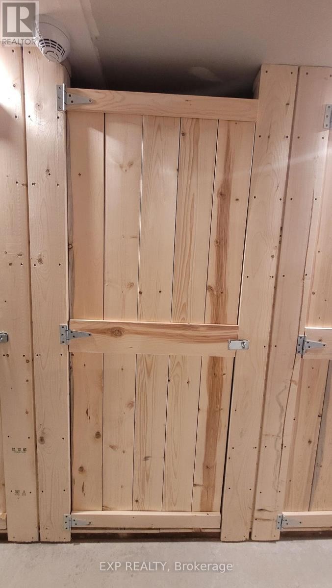 












101 - 157-159 JAMES STREET

,
Ottawa,




Ontario
K1R5M4

