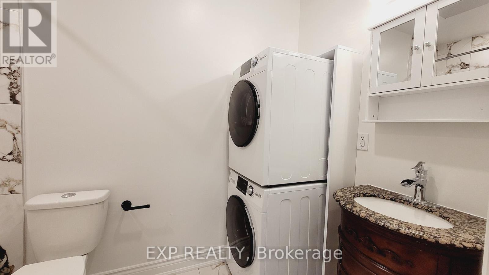 












101 - 157-159 JAMES STREET

,
Ottawa,




Ontario
K1R5M4

