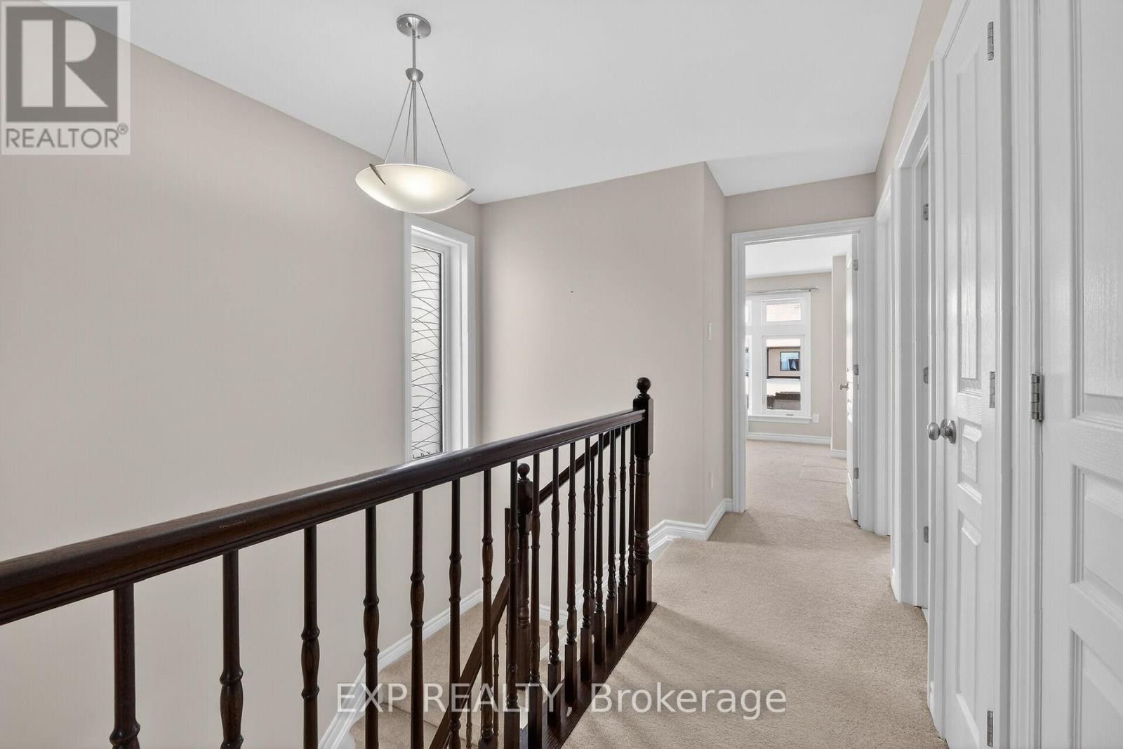 












529 ROWERS WAY

,
Ottawa,




Ontario
K1X0C6

