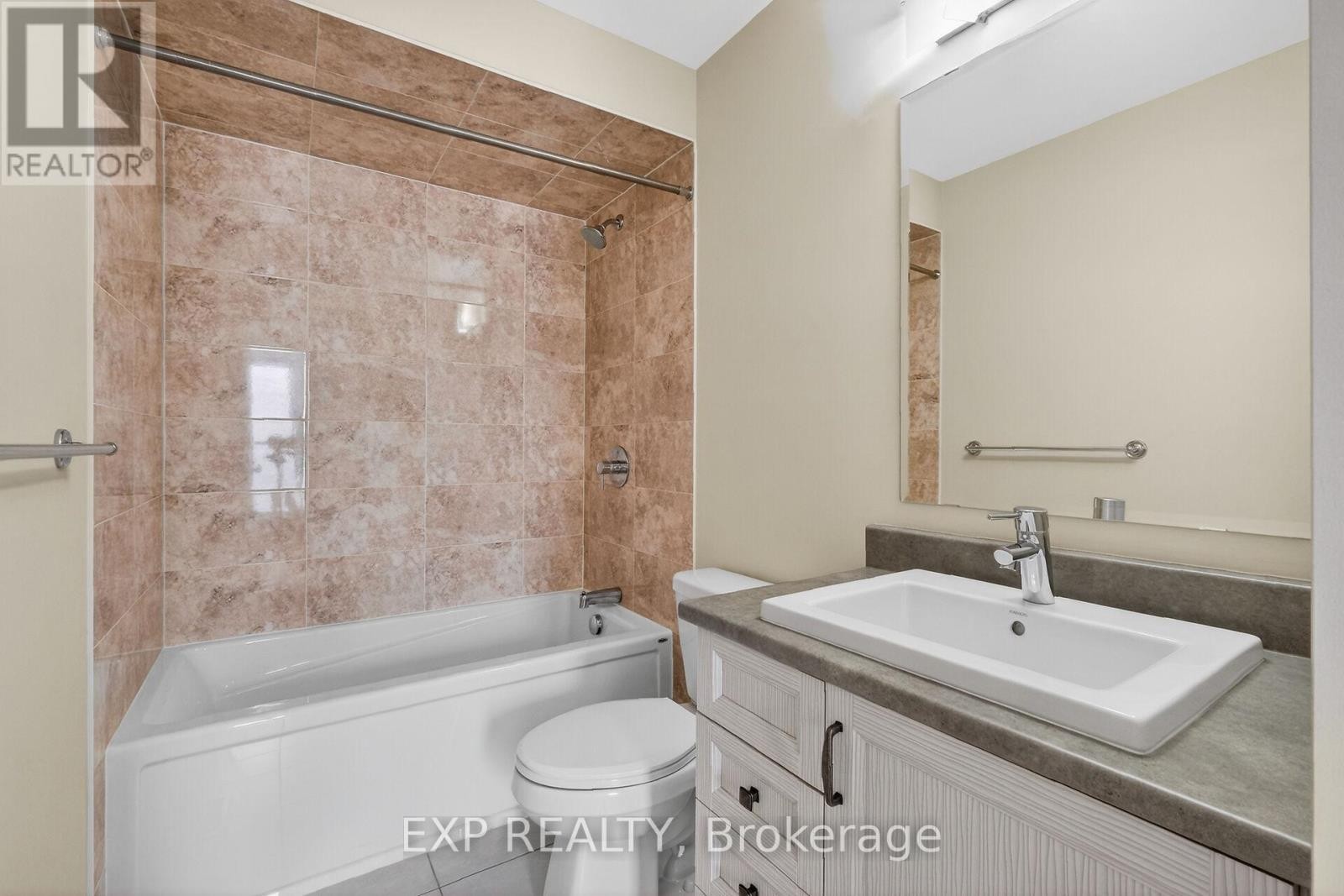 












529 ROWERS WAY

,
Ottawa,




Ontario
K1X0C6

