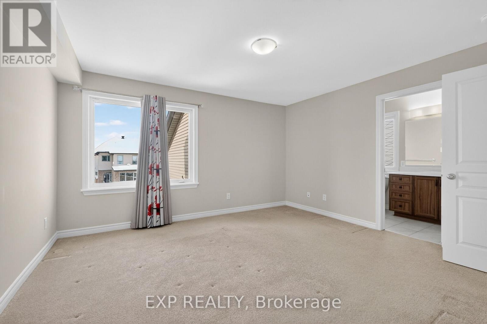 












529 ROWERS WAY

,
Ottawa,




Ontario
K1X0C6

