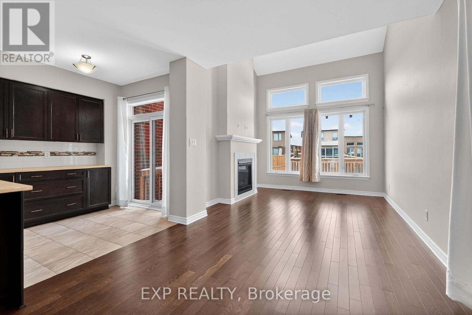 












529 ROWERS WAY

,
Ottawa,




Ontario
K1X0C6

